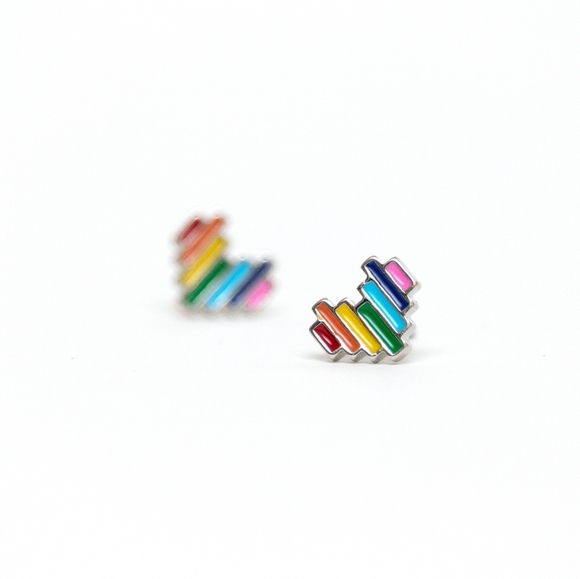 ⭐ Sale ⭐ 2/$20
Rainbow Heart Studs (S925) - Picture 2 of 3